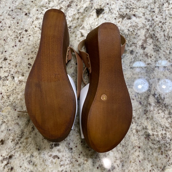 NWOT Seychelles White / Tan Platform Wedge (Size 7) - Picture 6 of 6